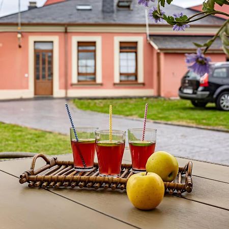 Apartamentos Turisticos As Cetareas Rinlo Exteriér fotografie