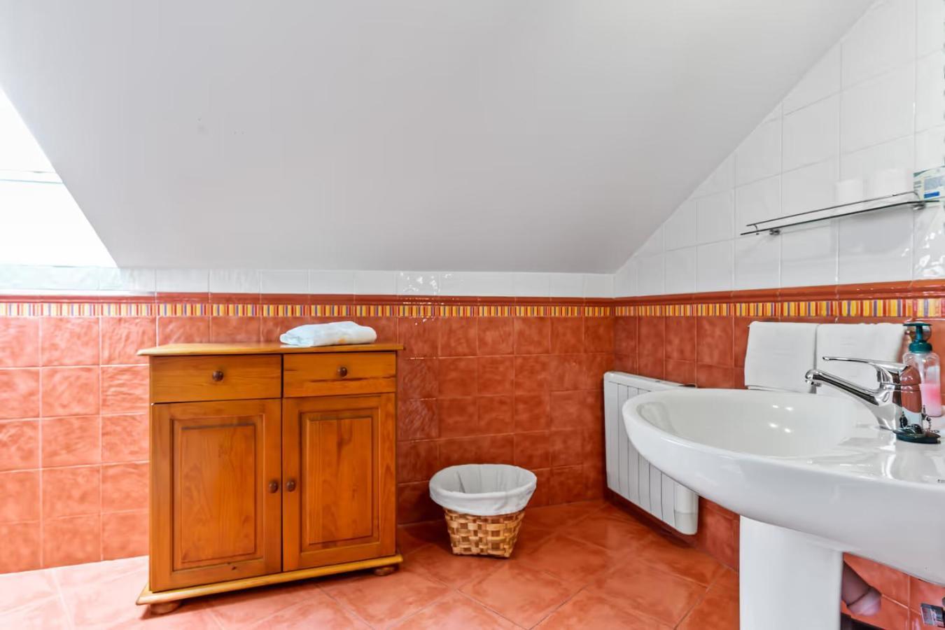 Apartamentos Turisticos As Cetareas Rinlo Pokoj fotografie