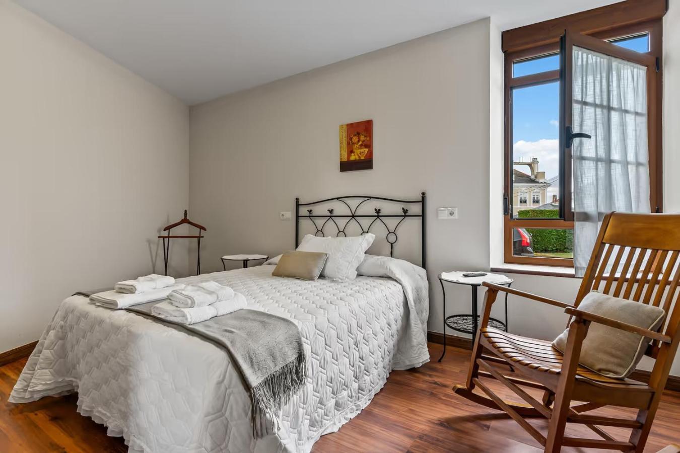 Apartamentos Turisticos As Cetareas Rinlo Pokoj fotografie