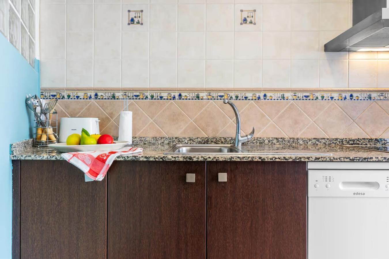 Apartamentos Turisticos As Cetareas Rinlo Pokoj fotografie