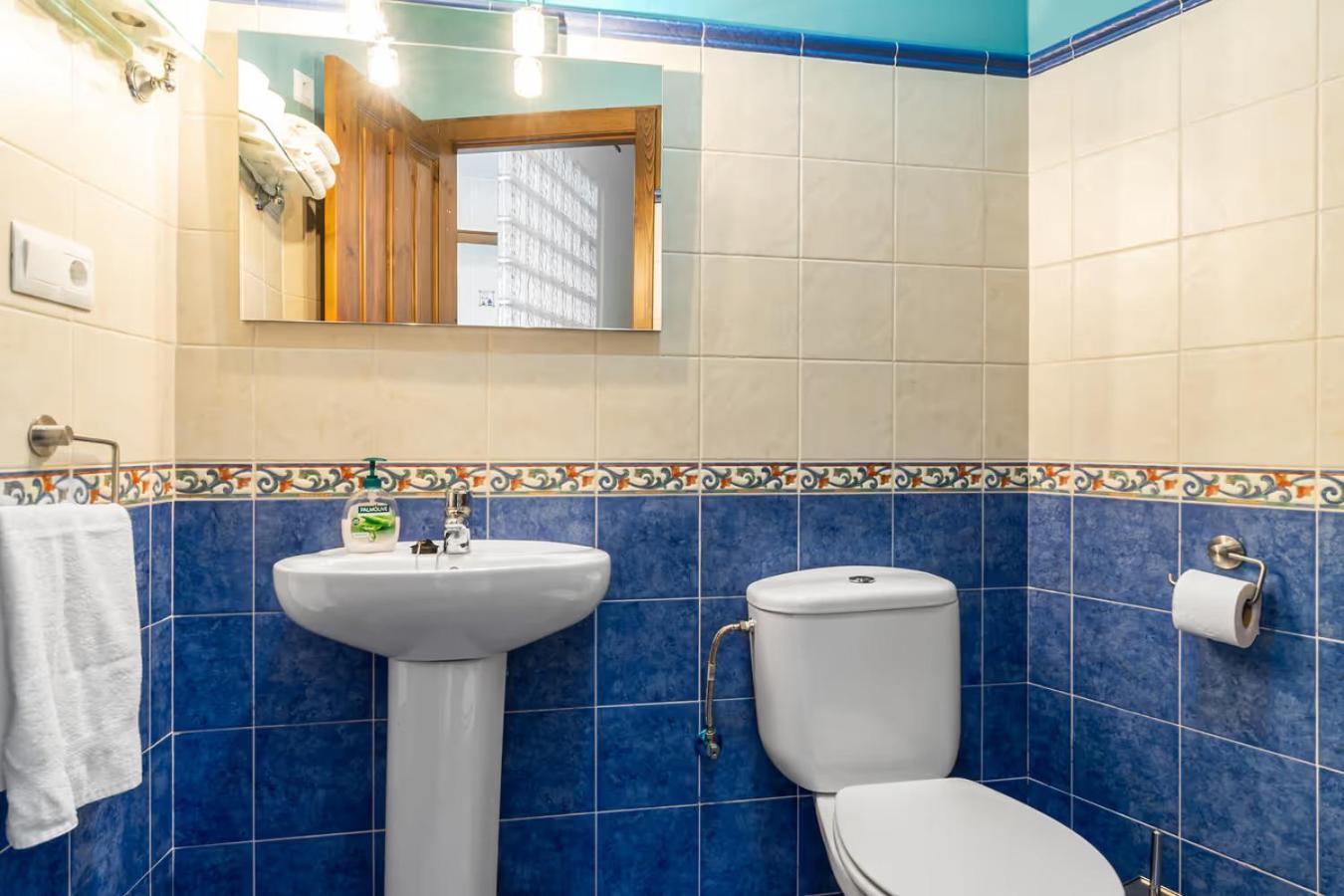 Apartamentos Turisticos As Cetareas Rinlo Pokoj fotografie