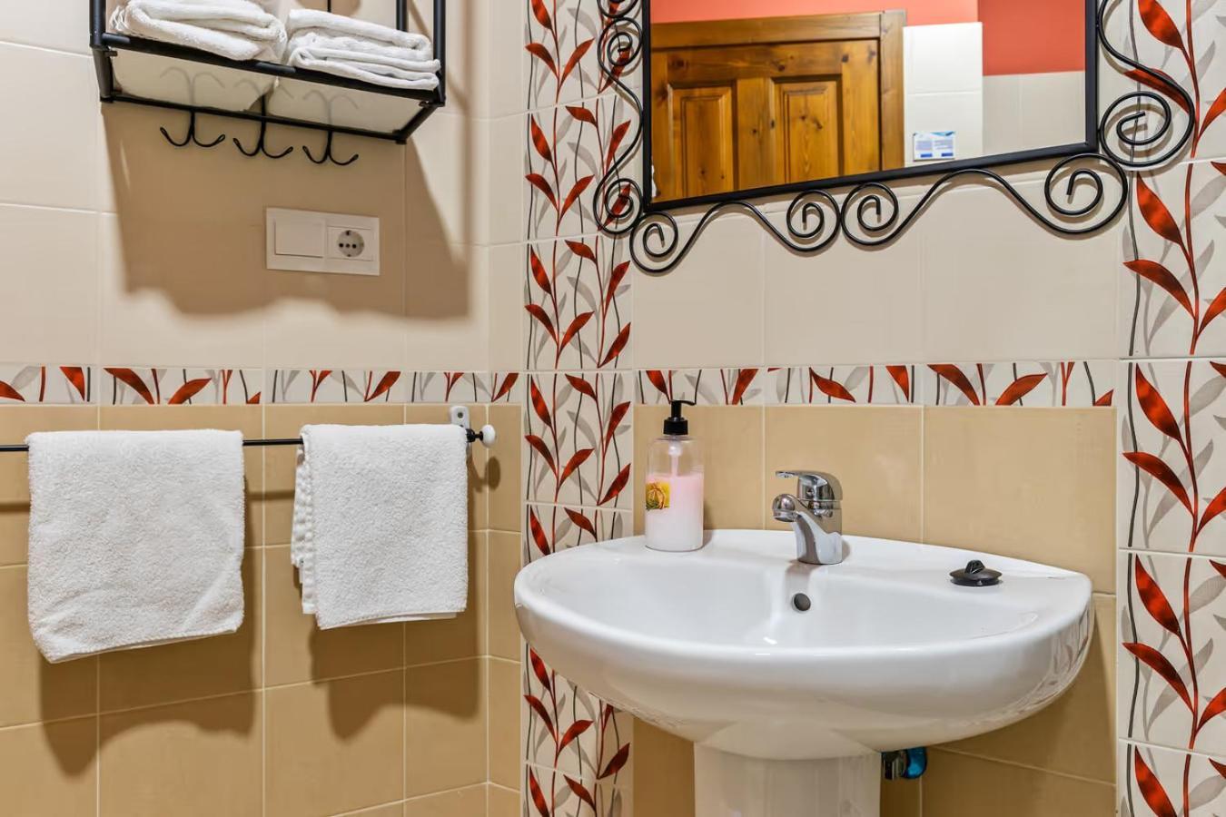 Apartamentos Turisticos As Cetareas Rinlo Pokoj fotografie