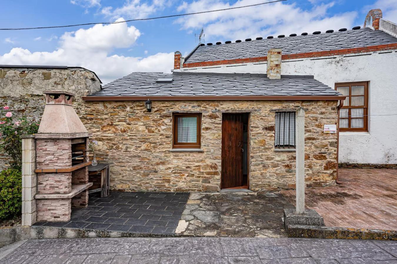 Apartamentos Turisticos As Cetareas Rinlo Pokoj fotografie